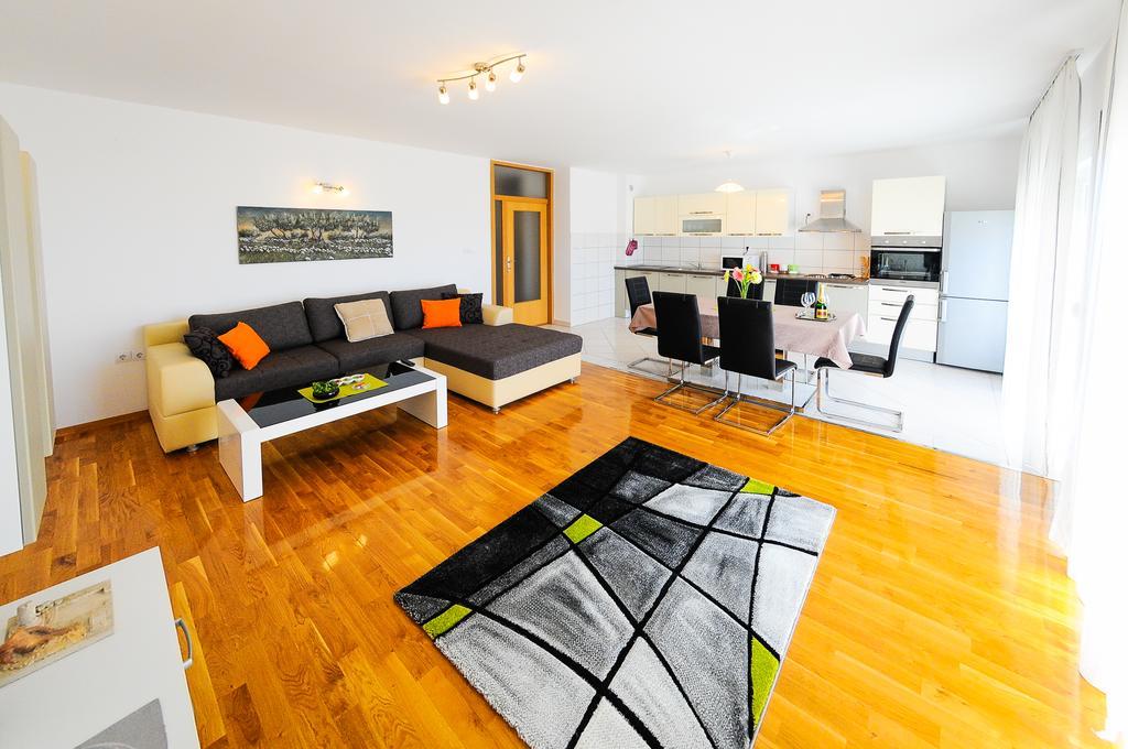 Apartments Rajic Split Rum bild